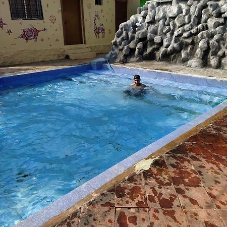 Nisarg Shrushti Farmhouse Hotel Pune Esterno foto