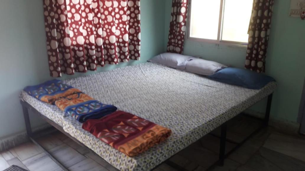 Nisarg Shrushti Farmhouse Hotel Pune Esterno foto